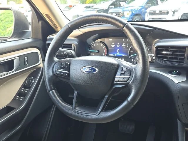 Used 2020 Gray Ford XLT image 38