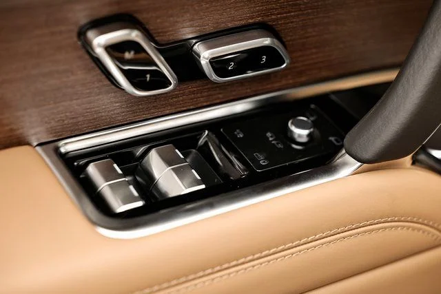 New 2026 Gray Land Rover SE image 21
