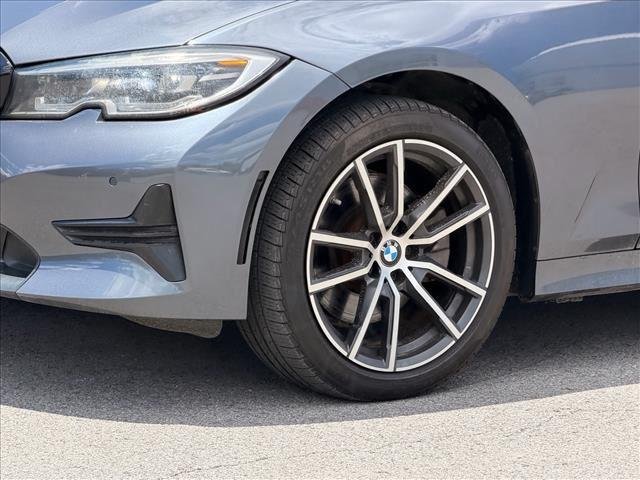 Used 2020 Mineral Gray Metallic BMW 330i xDrive image 25