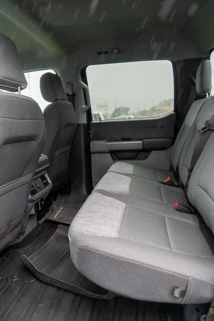 Used 2023 Black Ford XLT image 9
