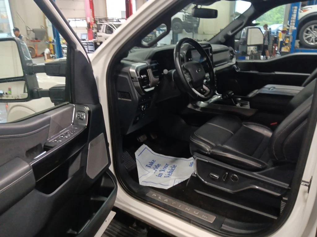 Used 2022 Star White Metallic Tri-Coat Ford Platinum image 12