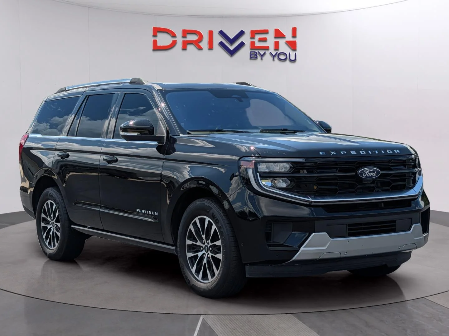 Used 2025 Agate Black Ford Platinum image 7
