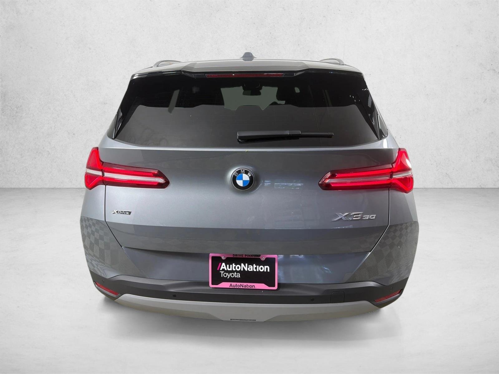 Used 2026 Skyscraper Grey Metallic BMW 30 xDrive image 5