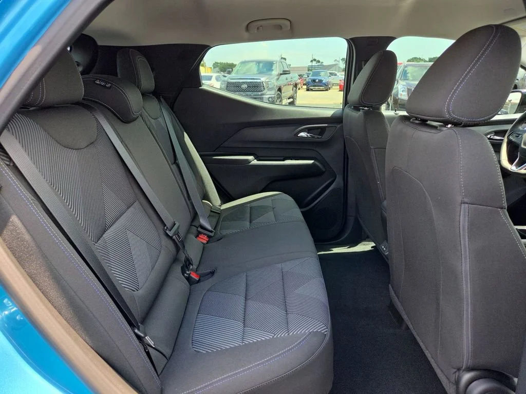 New 2027 Marina Blue Metallic Chevrolet LT image 17
