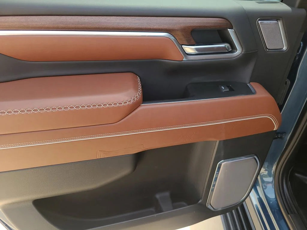 Used 2025 Blue GMC Denali Ultimate image 16