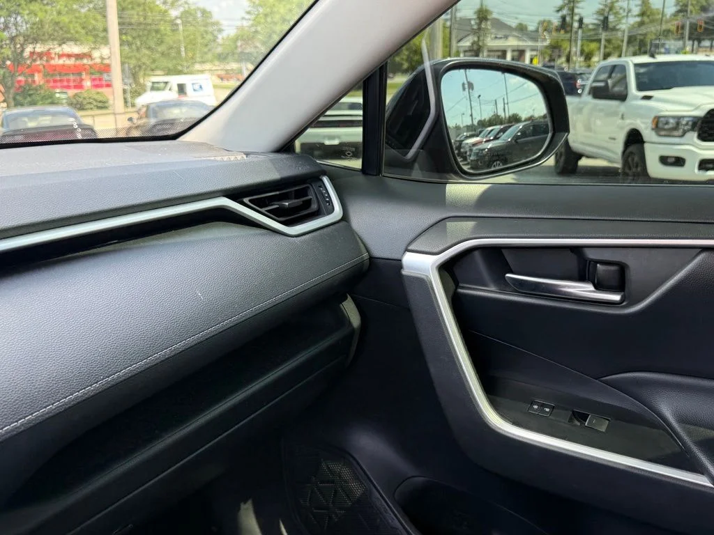 Used 2022 Gray Toyota XLE image 22