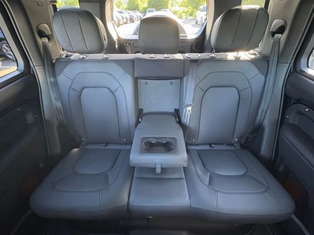 Certified Used 2025 Black Land Rover V8 image 41