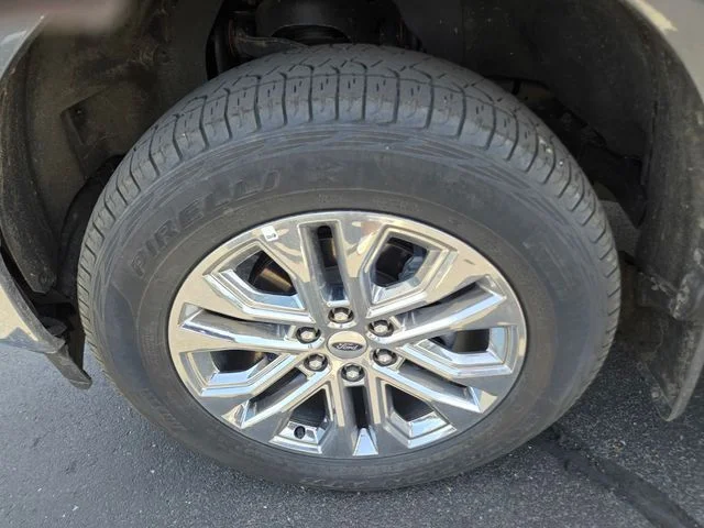 Certified Used 2024 Gray Metallic Ford XLT image 42