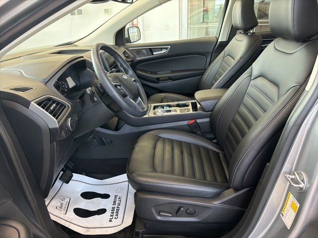 Used 2022 Silver Ford SEL image 16