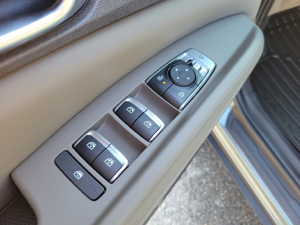 New 2027 Iceberg Green Kia EX image 21