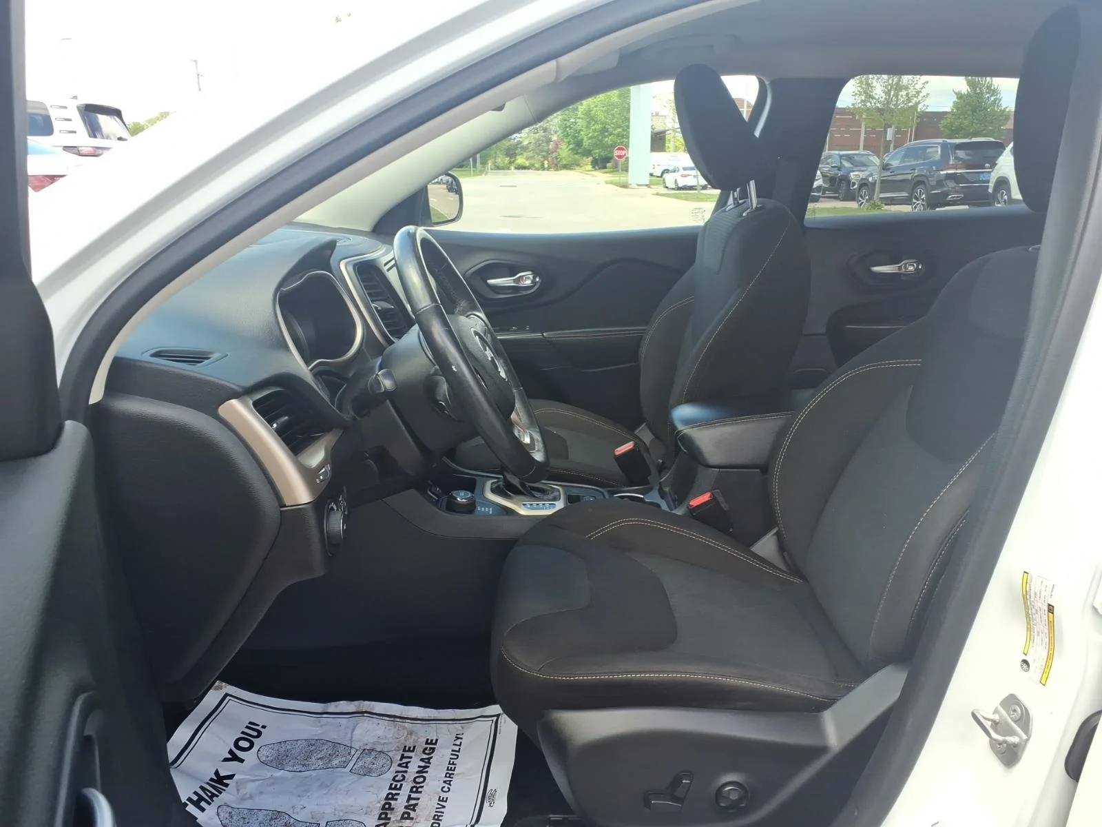 Used 2015 White Jeep 4WD 4DR LATITUDE image 24