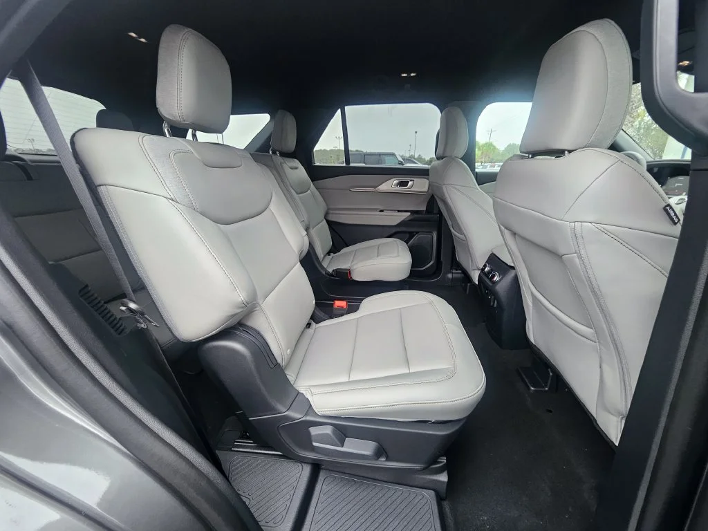 New 2027 Gray Ford Active image 26