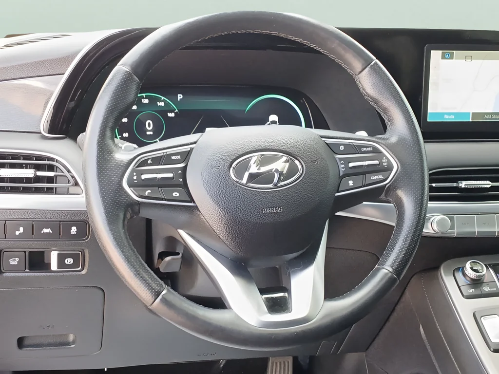 Used 2022 White Hyundai Calligraphy image 9