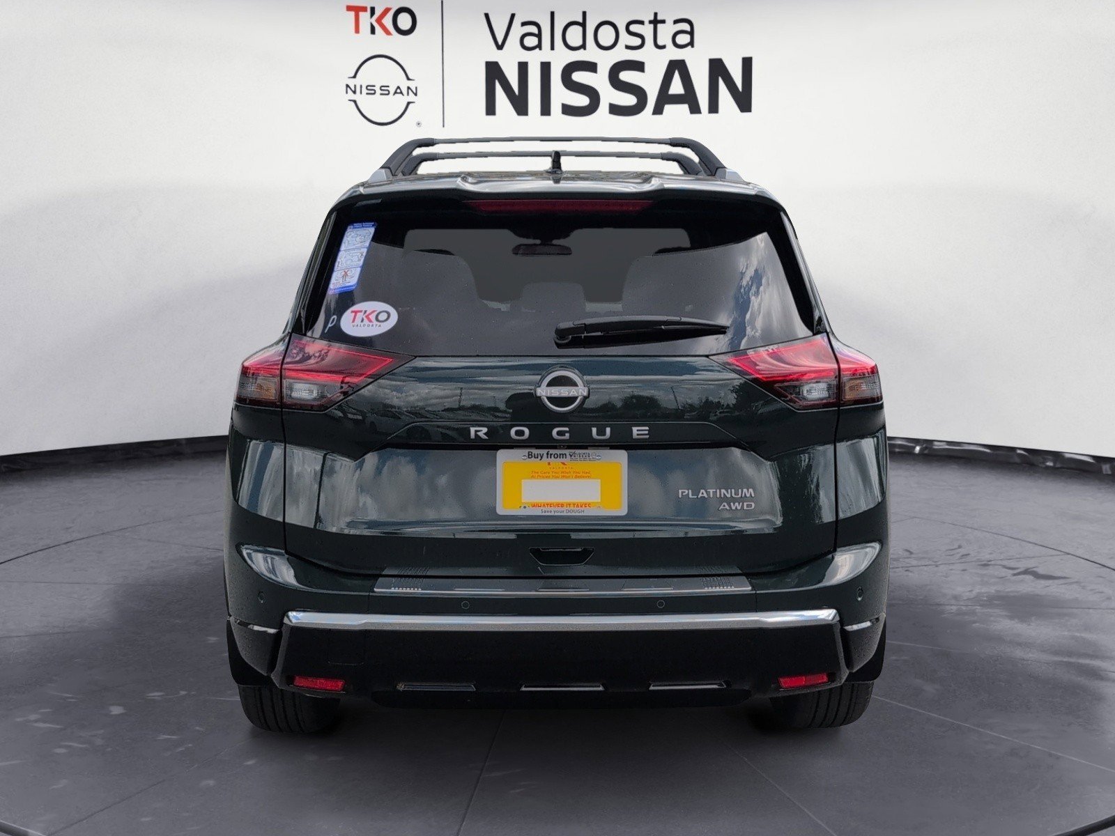 New 2026 Obsidian Green Pearl Nissan Platinum image 8