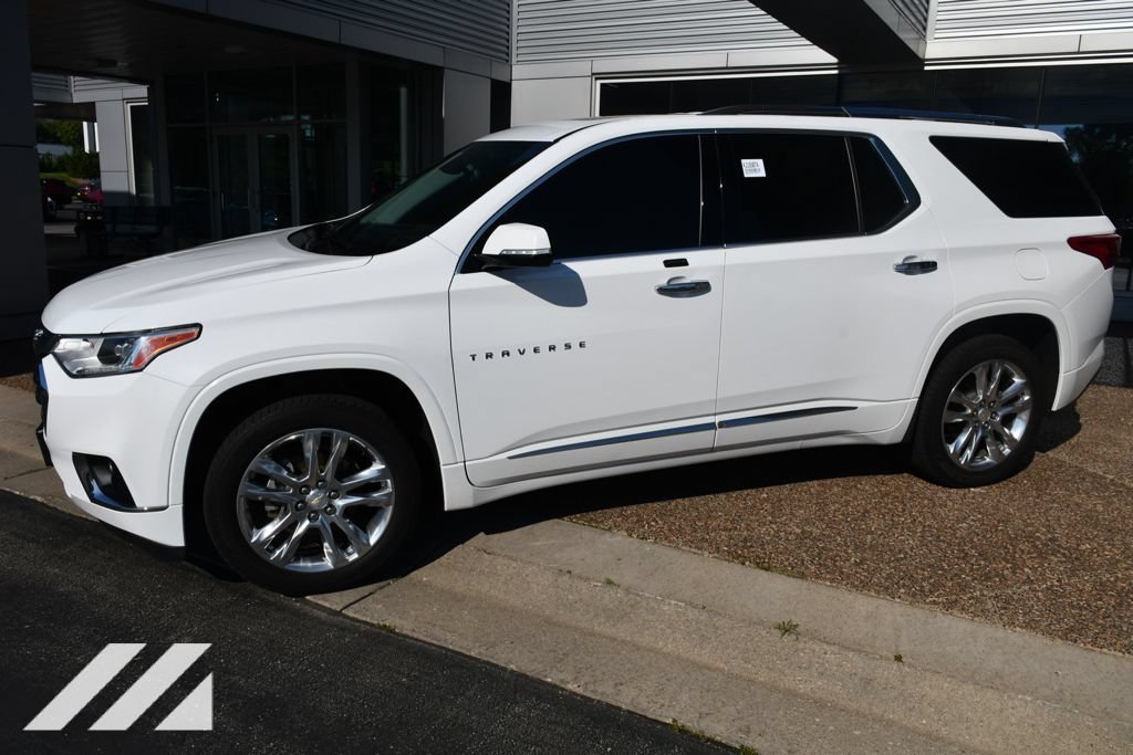 Used 2019 Chevrolet Traverse High Country with VIN 1GNEVJKW2KJ193674 for sale in Onalaska, WI