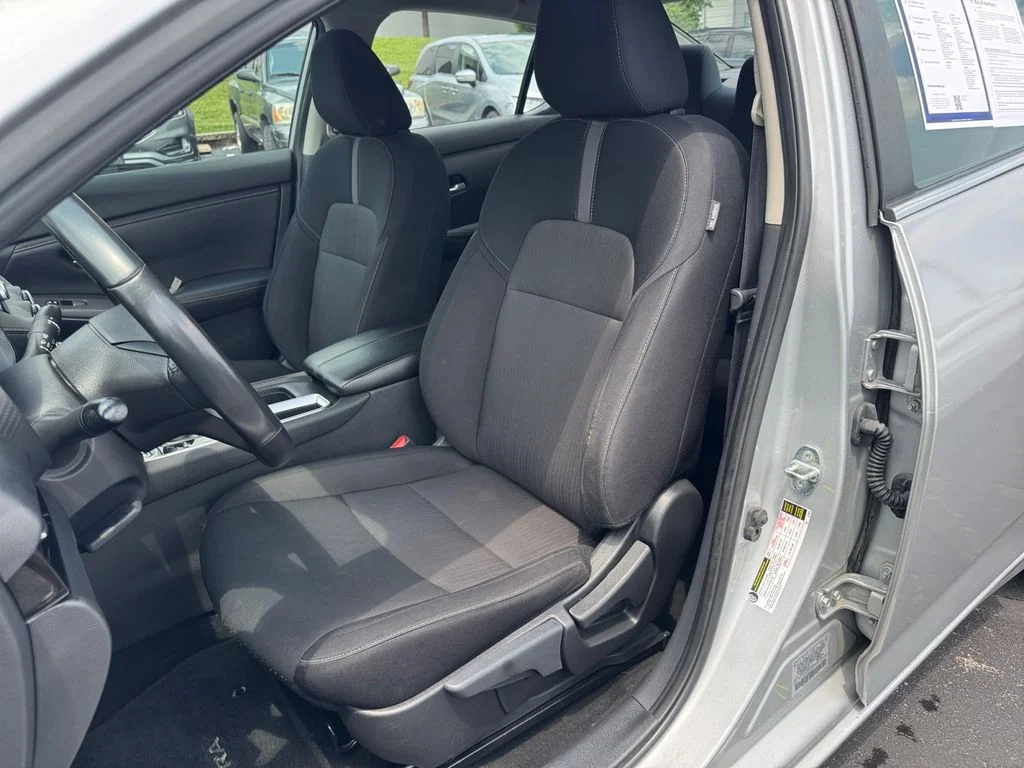 Used 2023 Brilliant Silver Metallic Nissan SV image 17