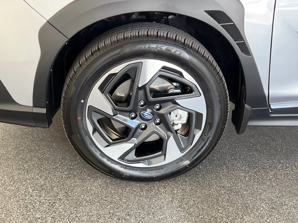 New 2026 ICE SILVER METALLIC Subaru Limited image 28