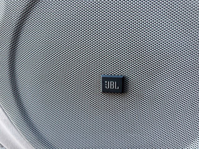Used 2006  Toyota Limited image 17