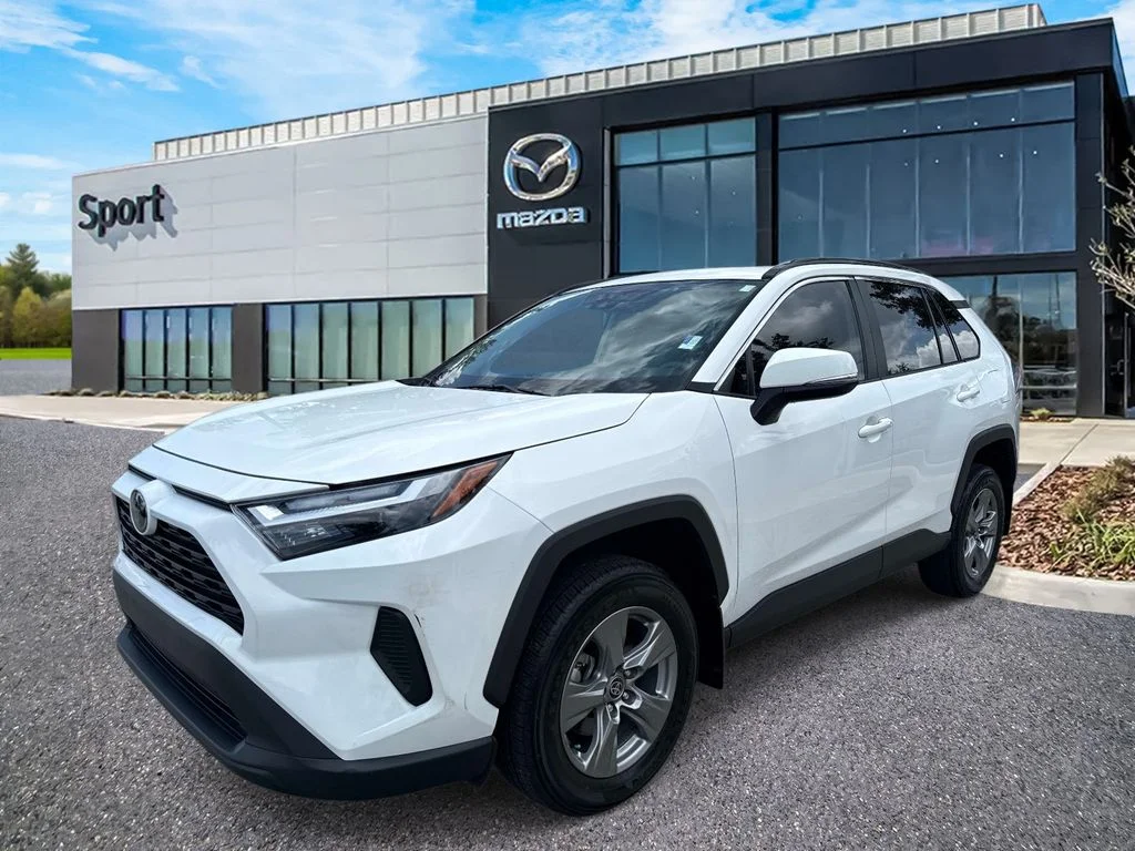 Used 2024 White Toyota XLE image 7