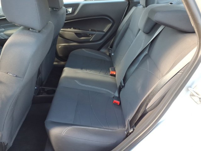 Used 2014 Silver Ford SE image 18