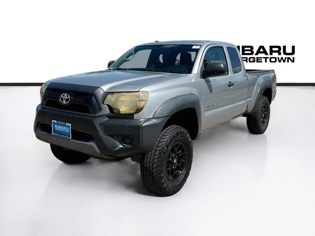 Used 2014 Silver Toyota Base image 3