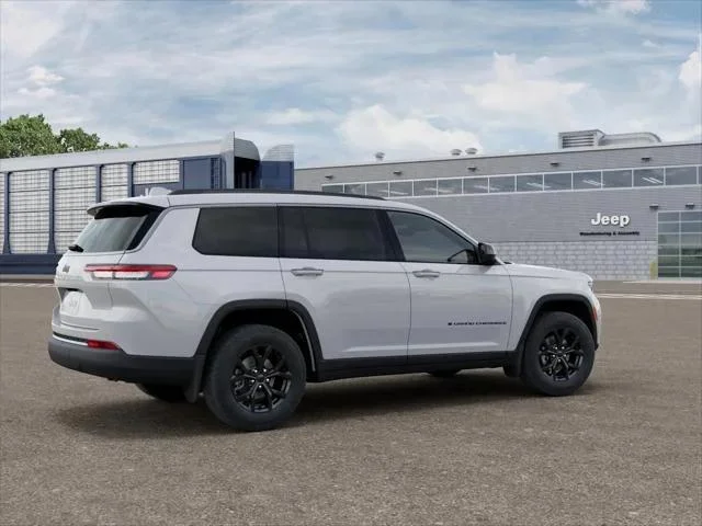 New 2026 Bright White Clear-Coat Exterior Paint Jeep Laredo image 4