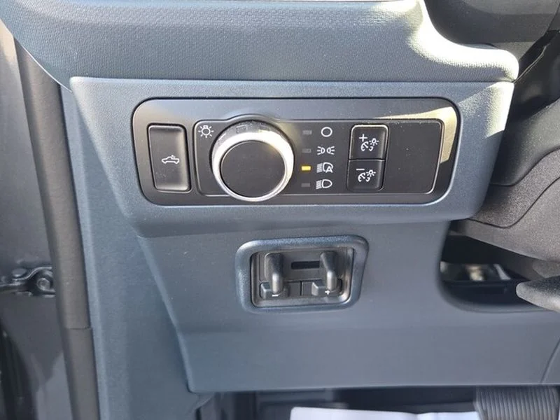 Used 2025 Carbonized Gray Metallic Ford XLT image 27