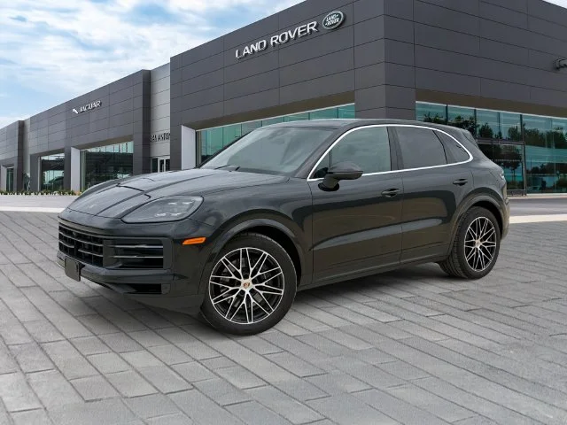 2025 Porsche Cayenne Base