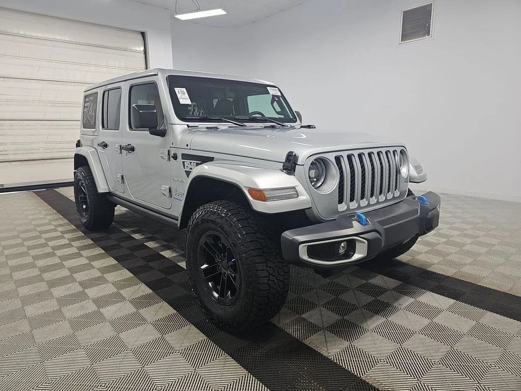 Used 2023 Silver Jeep Sahara 4xe image 3