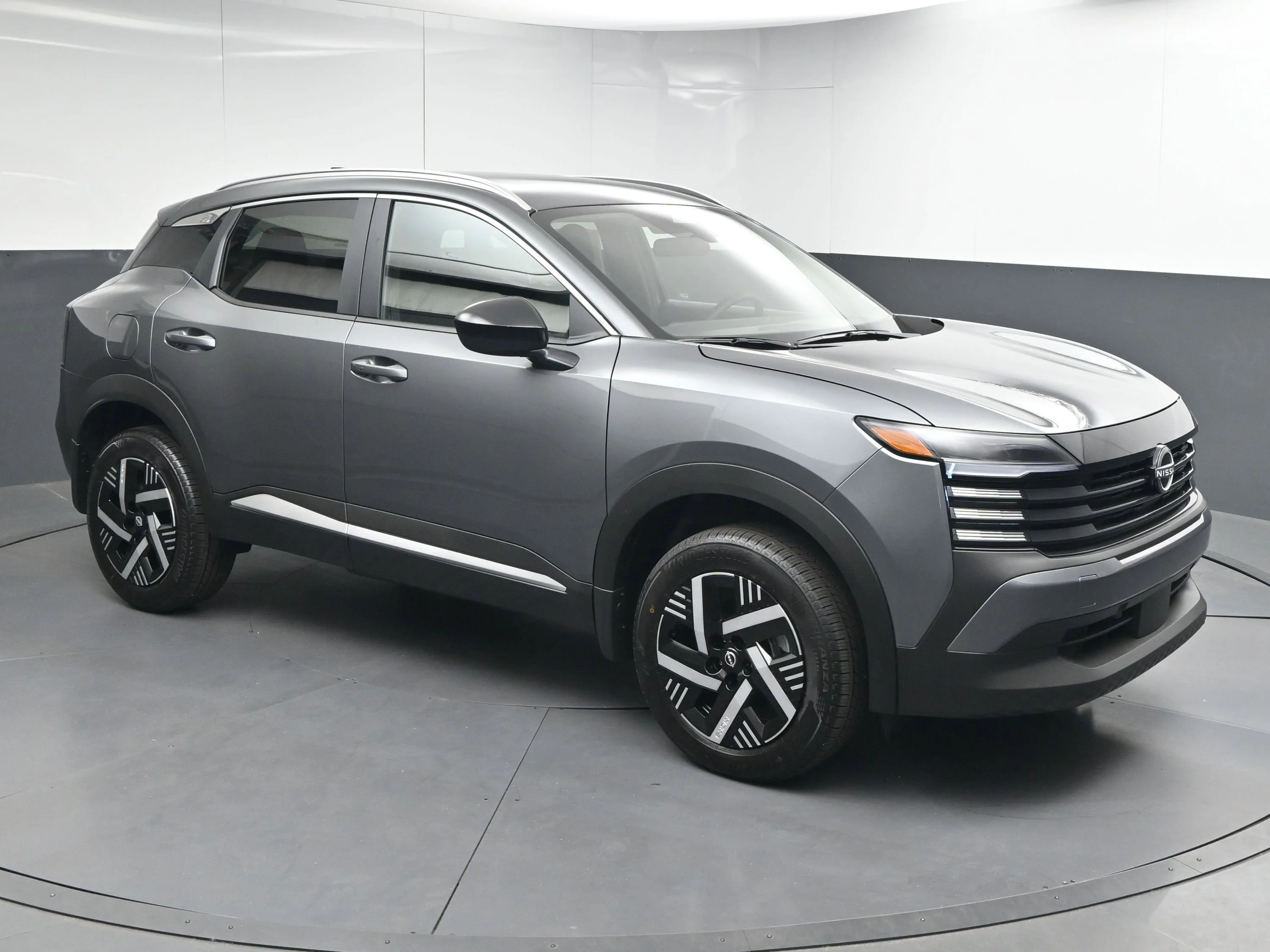 2026 Nissan Kicks 2.0 SV's photo