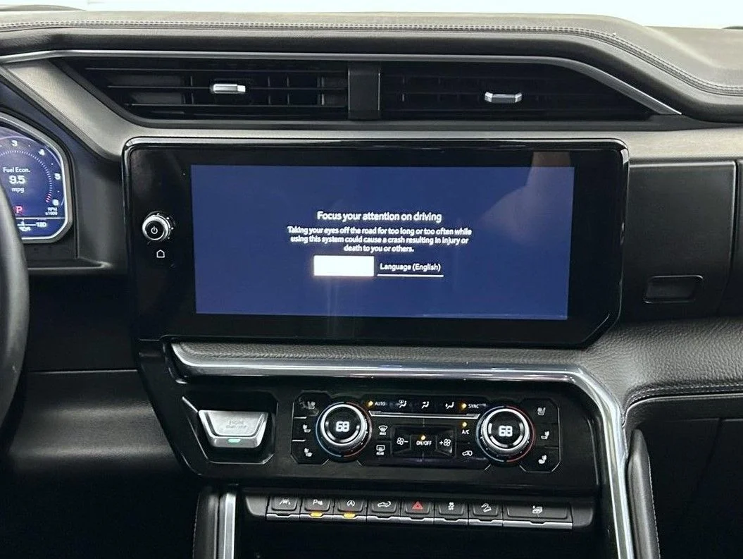 Used 2023 Silver GMC Denali image 12