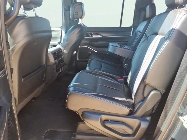 Used 2024  Jeep Series II image 21