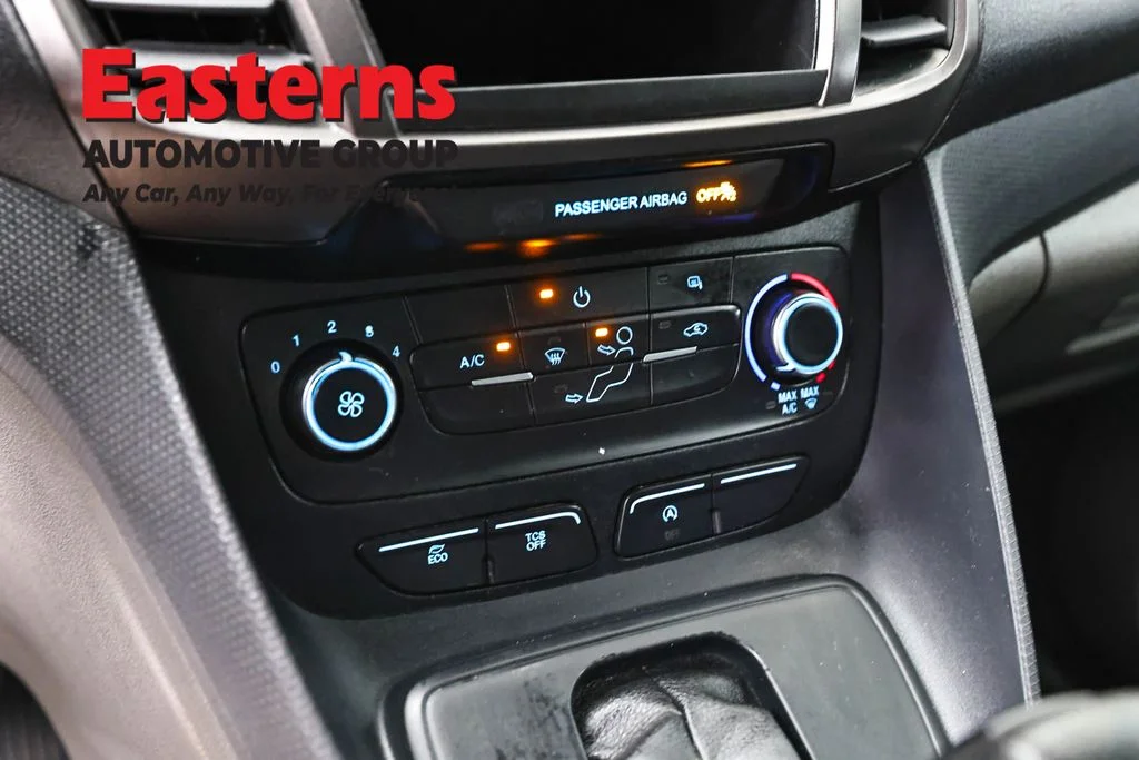 Used 2022 White Ford XL image 20
