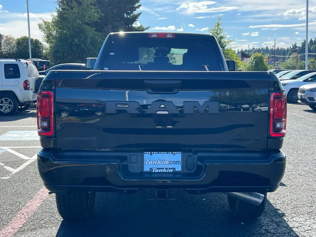 2026 RAM 3500 Big Horn - Photo 6