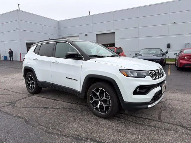 Used 2025 White Jeep Limited image 1