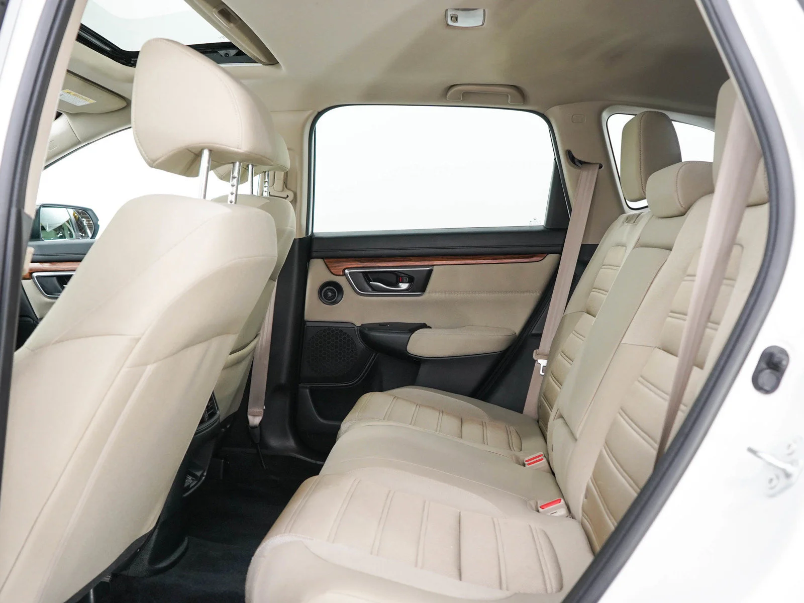Used 2022 Platinum White Pearl Honda 5D WAGON HYBRID EX image 14