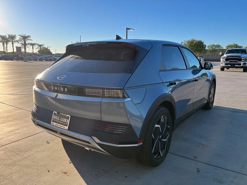 Certified Used 2024 Blue Hyundai SEL image 7