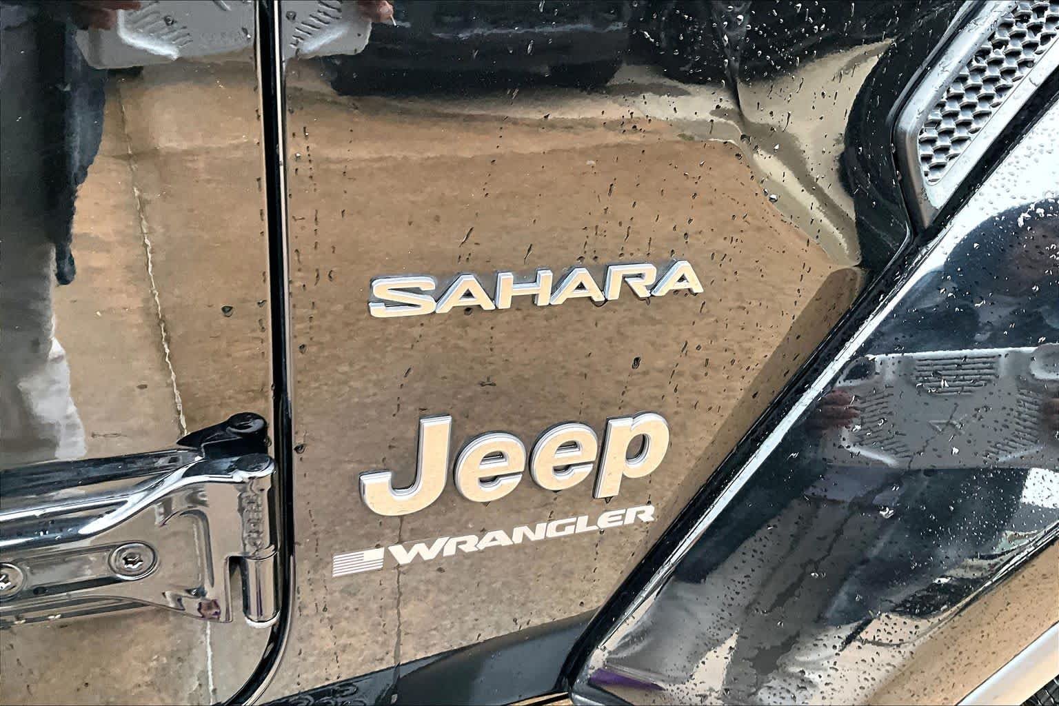 Used 2023 Black Clearcoat Jeep Sahara image 27
