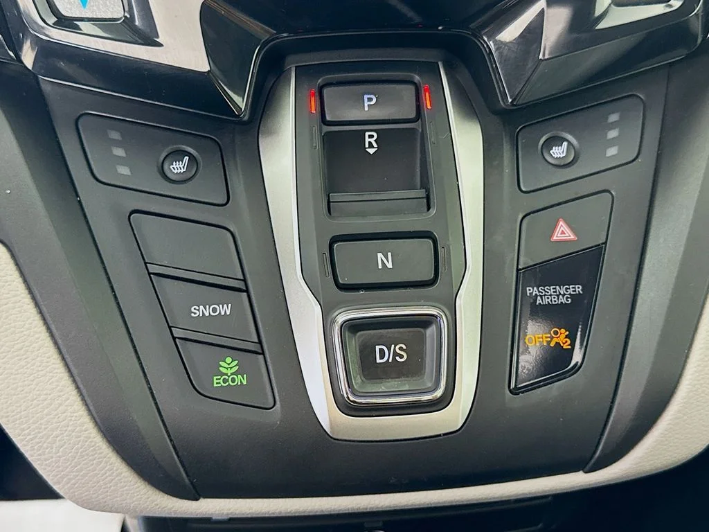 Certified Used 2018 Modern Steel Metallic Honda EX-L image 23