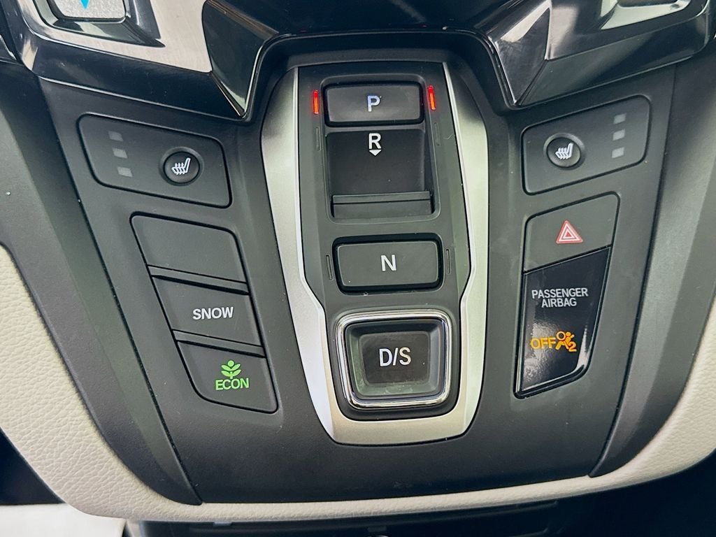 Certified Used 2018 Modern Steel Metallic Honda EX-L image 23
