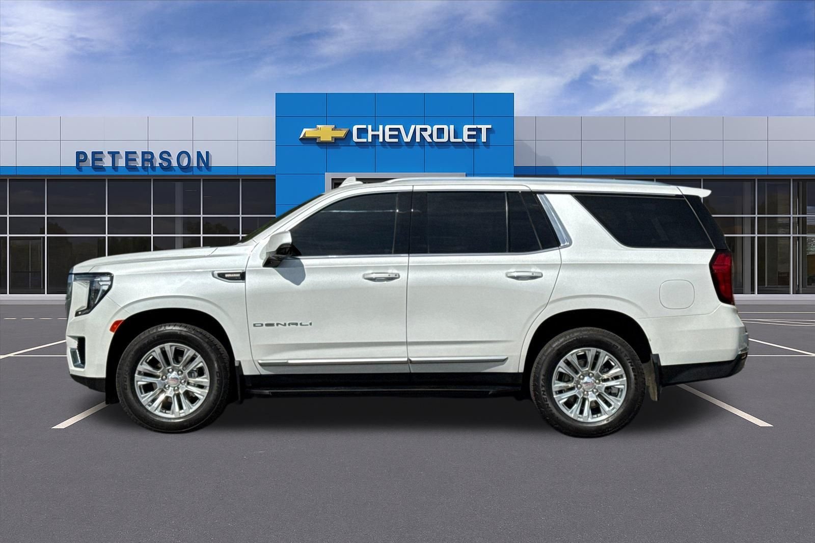 Used 2023 White GMC Denali image 7