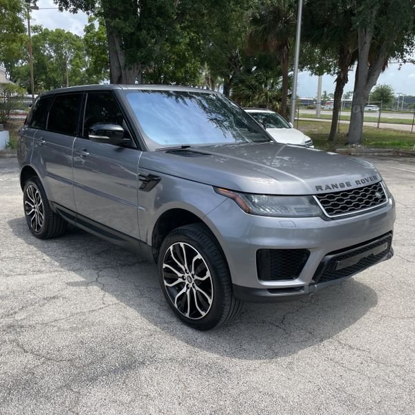 Used 2021 Eiger Gray Metallic Land Rover SE image 4