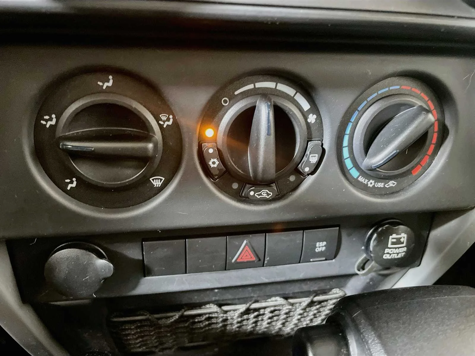 Used 2009 Detonator Yellow Jeep X image 12
