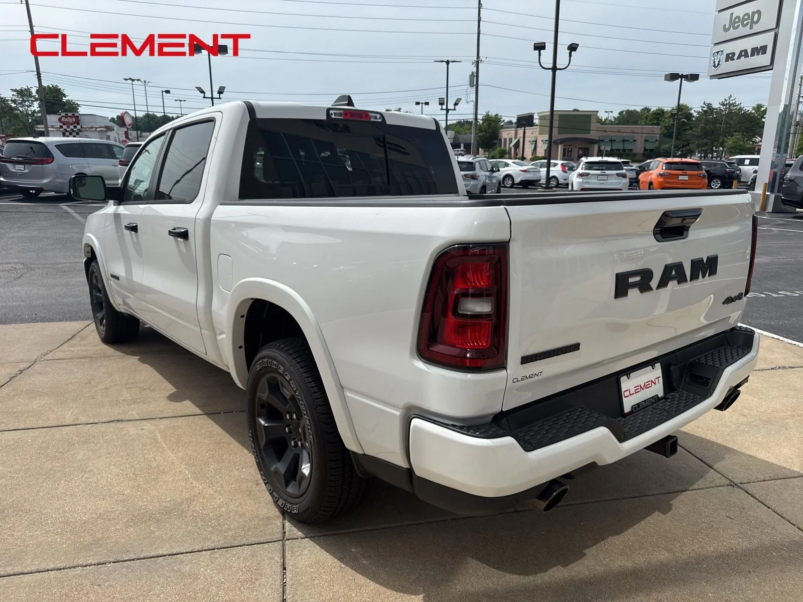 New 2026 Bright White Clear-Coat Exterior Paint RAM Big Horn/Lone Star image 7