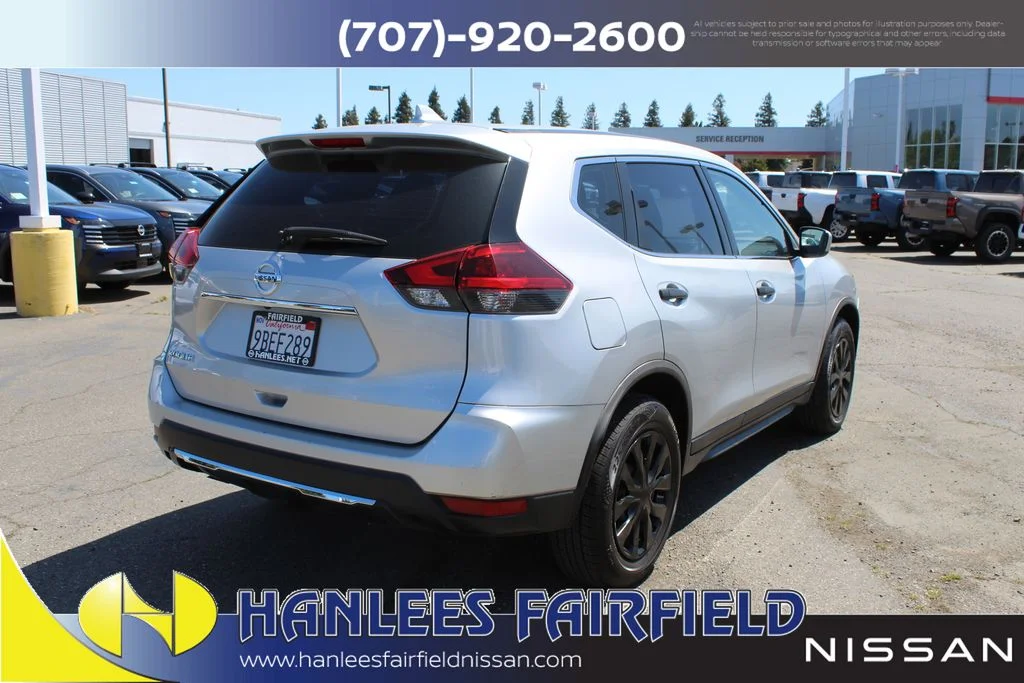 Used 2020 Silver Nissan S image 7