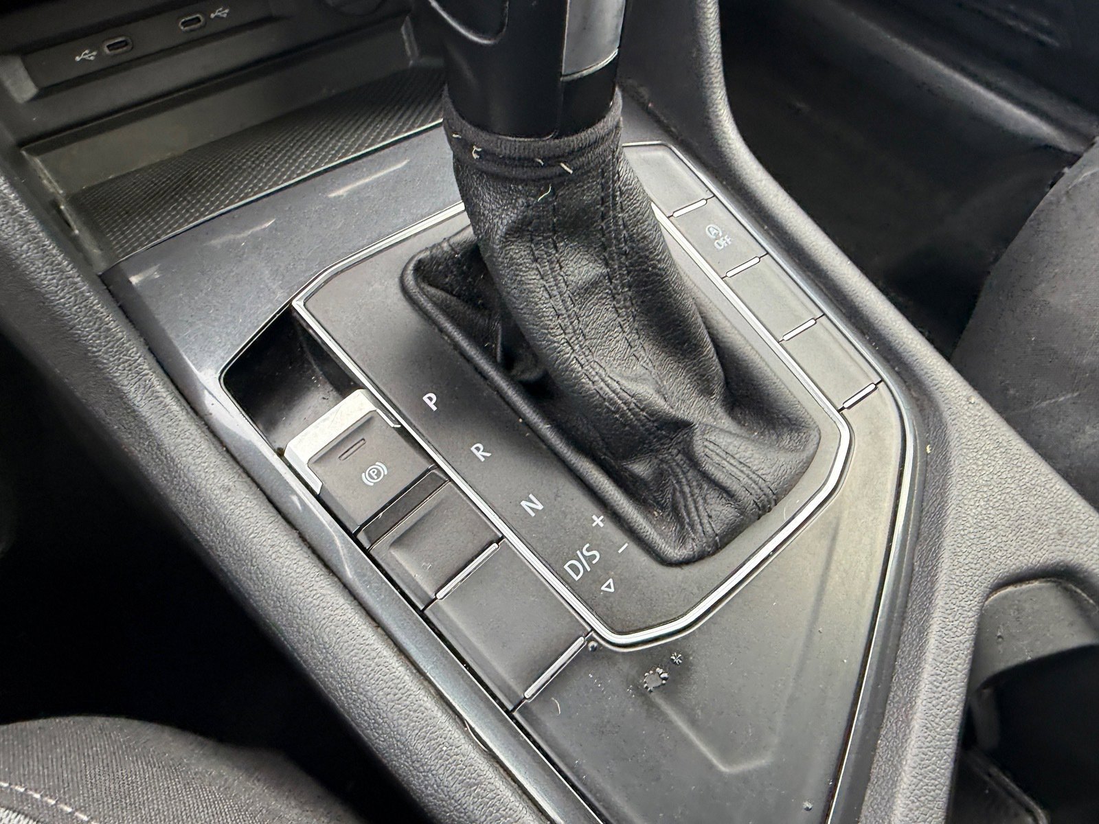 2020 Volkswagen Tiguan S - Photo 22