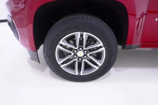 Used 2021  Chevrolet 2WD Work Truck image 13