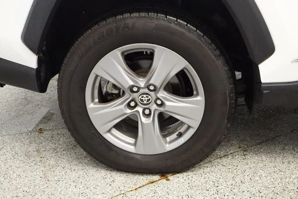 Certified Used 2022 White Toyota XLE image 17