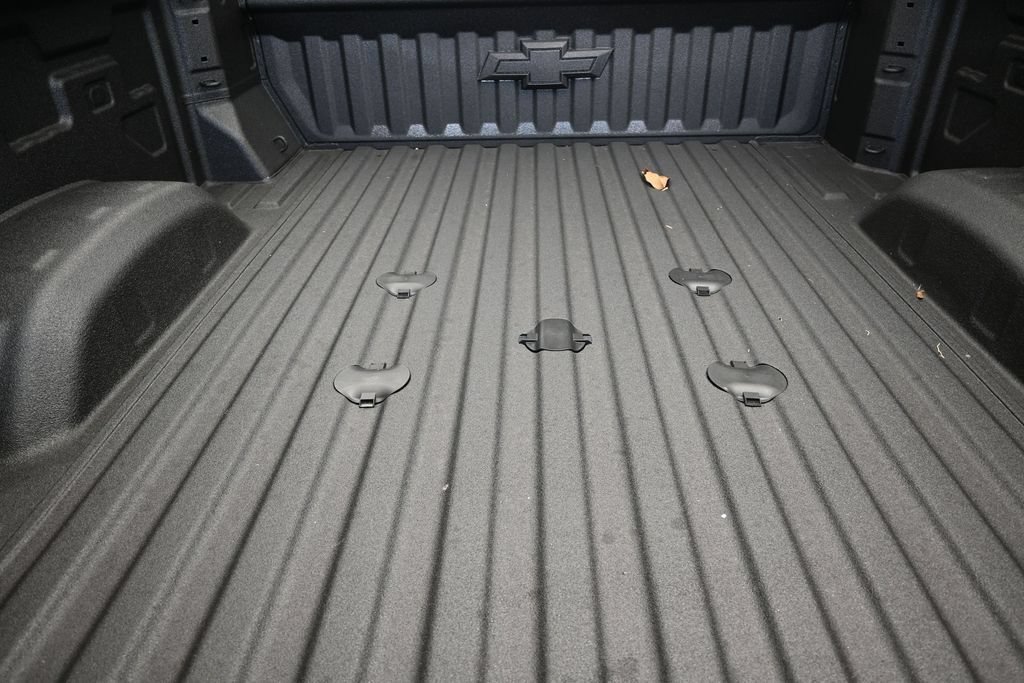 New 2026 Sterling Gray Metallic Chevrolet High Country image 21