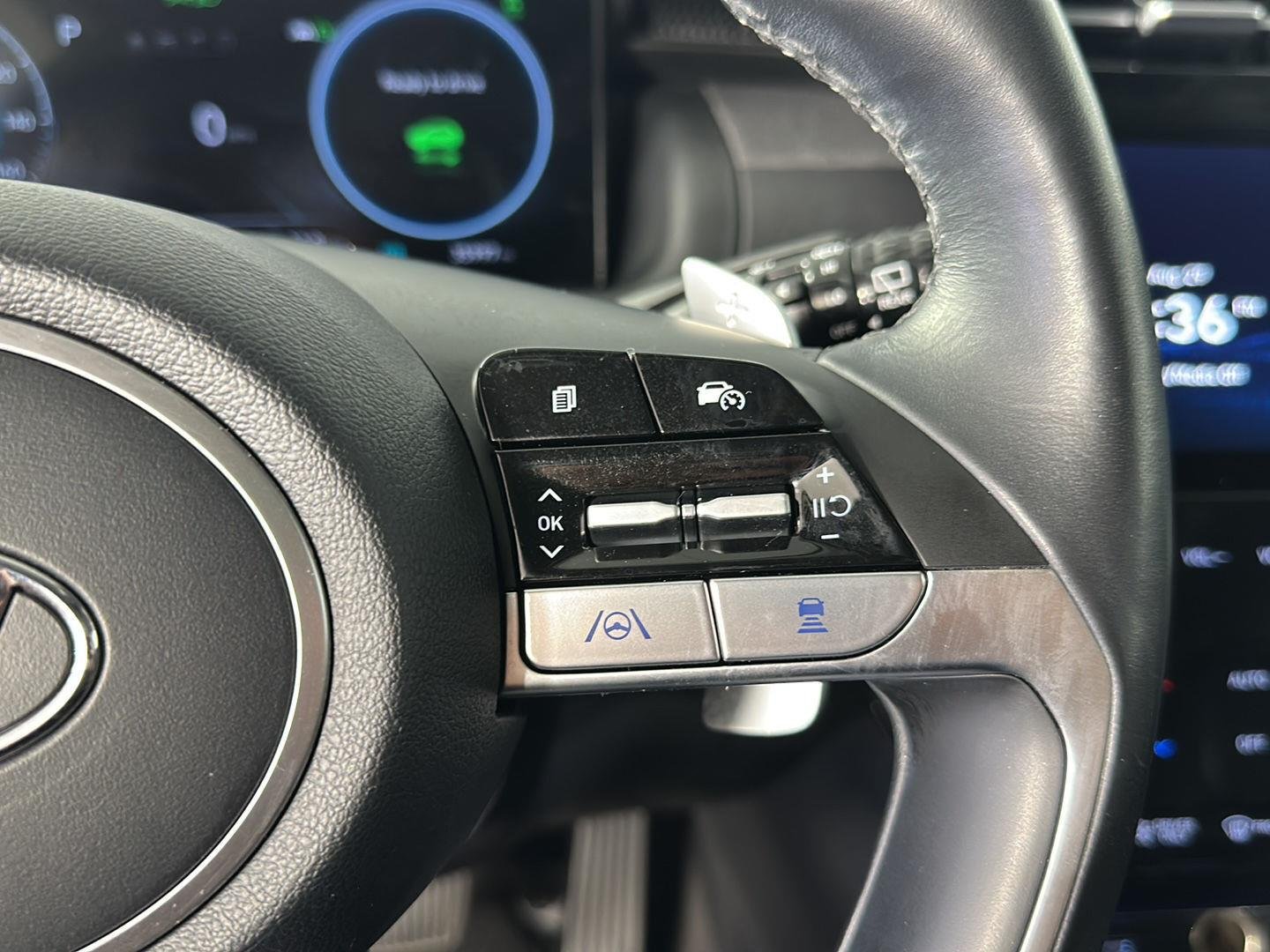 Used 2022 Amazon Gray Hyundai Limited image 18